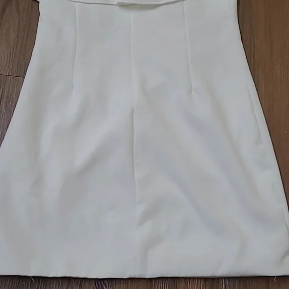 DO+BE‎ One Shoulder Cream Dress - Picture 11 of 11